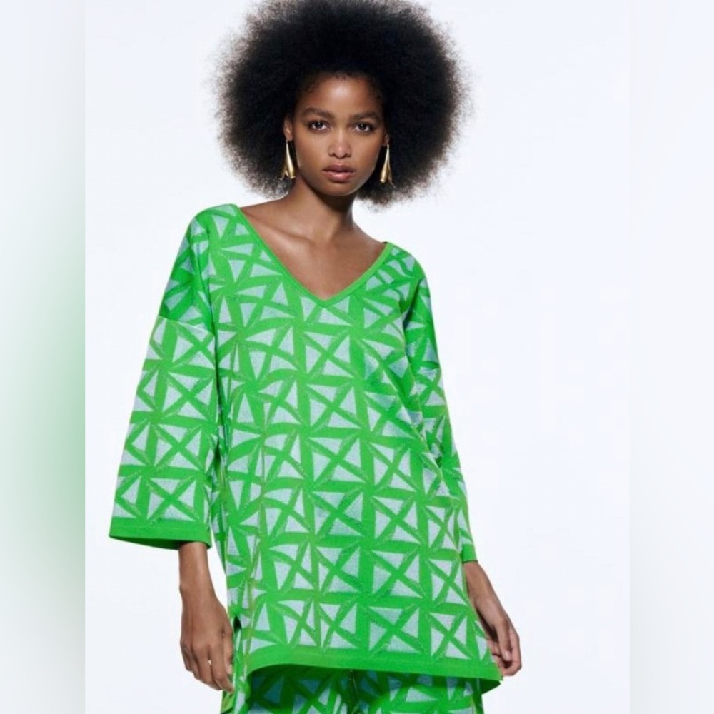 Geometric Zara Jacquard V neck tunic